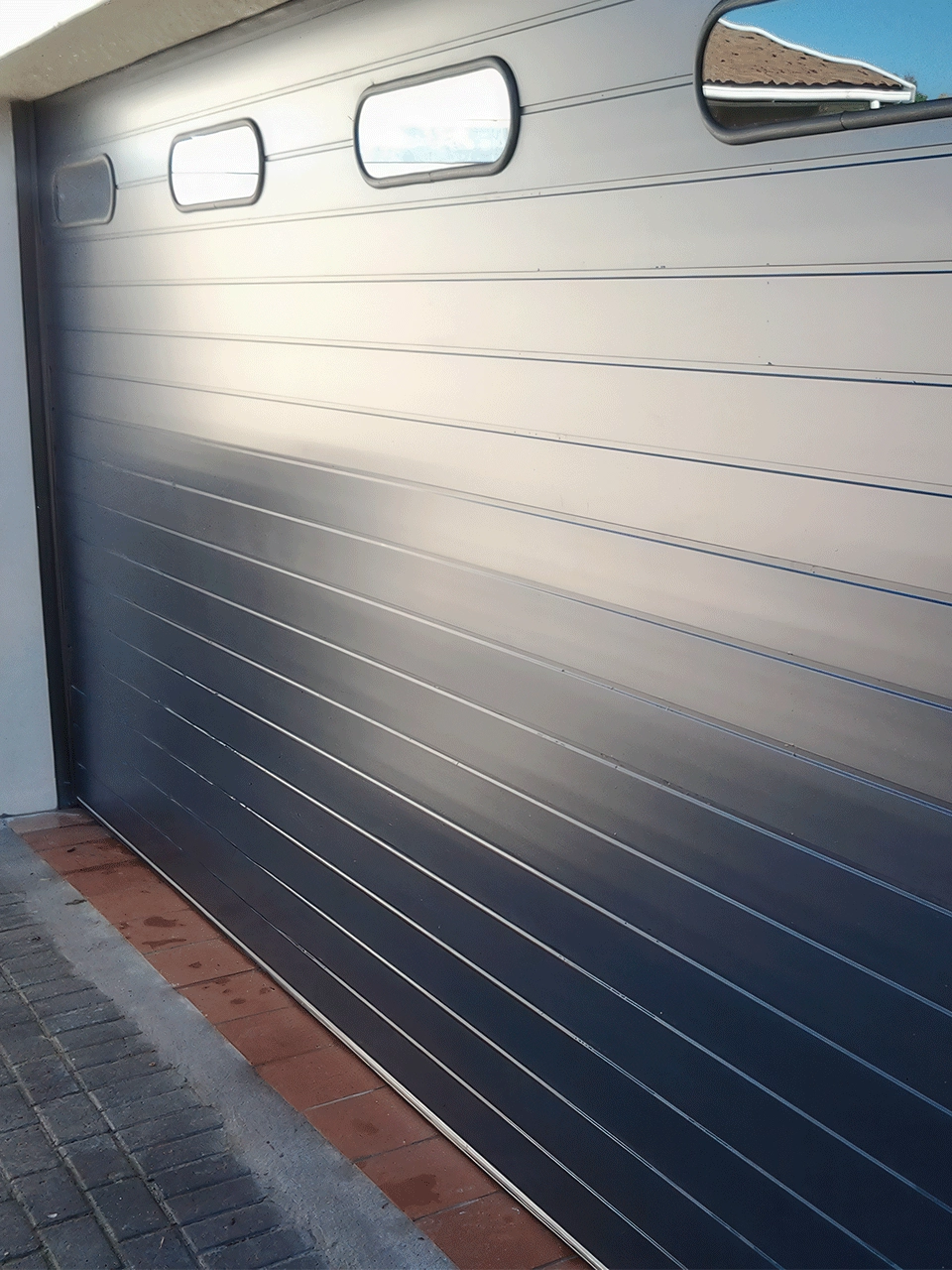 aluminium_garage_doors_gc_garage_doors_cape_town_01